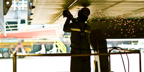 Steel-Worker-1000x500